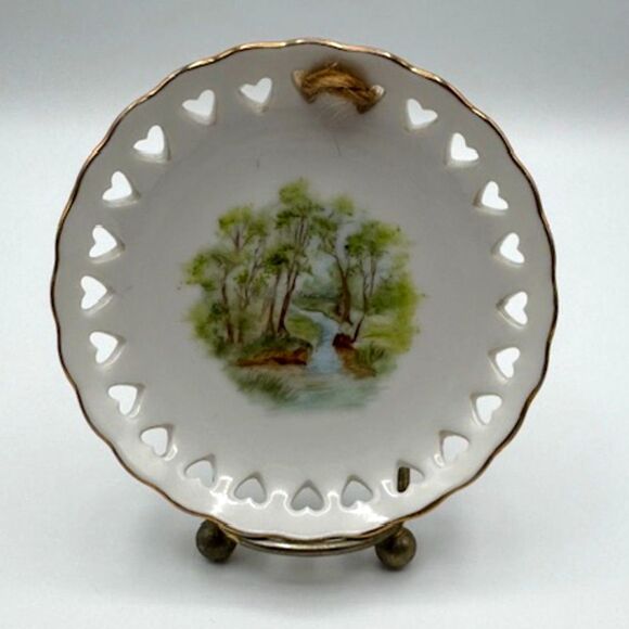 VTG Signed Hand Painted Forest Stream Reticulated Hearts Gold Tone Rim Dish 4"D - Picture 2 of 7